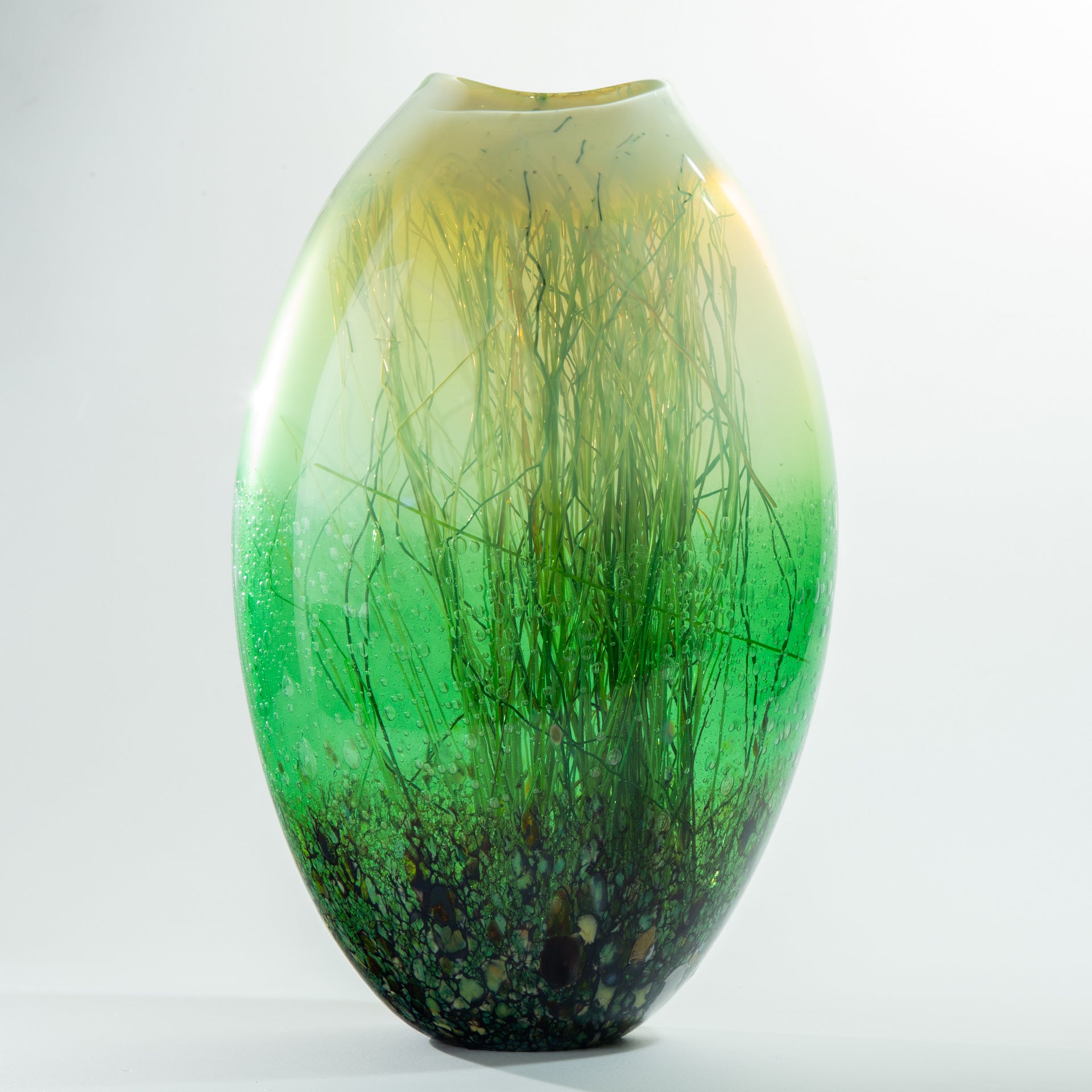 Iris Vanilla Green & Bubbles Vessel