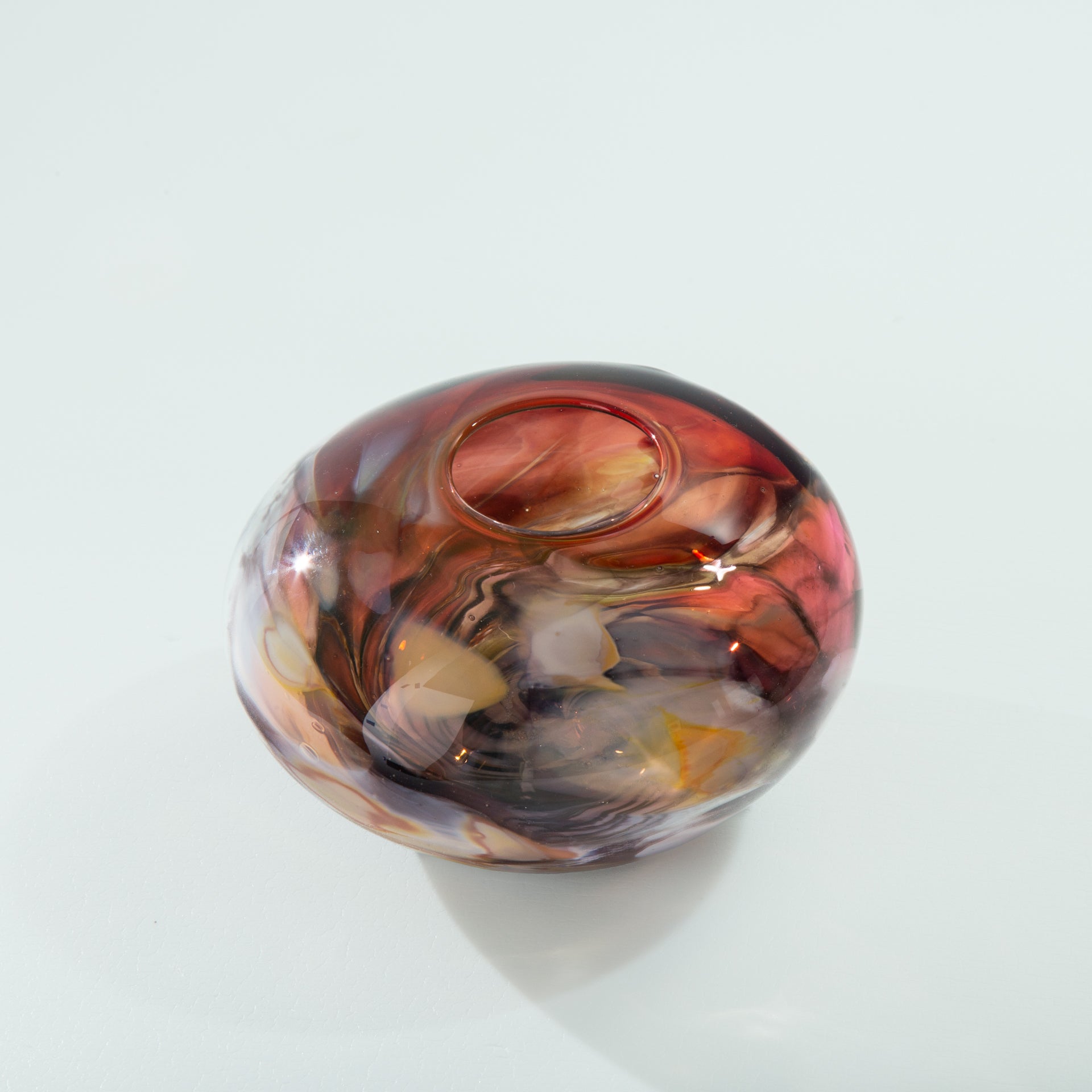 Cream Gold & Ruby Vessel