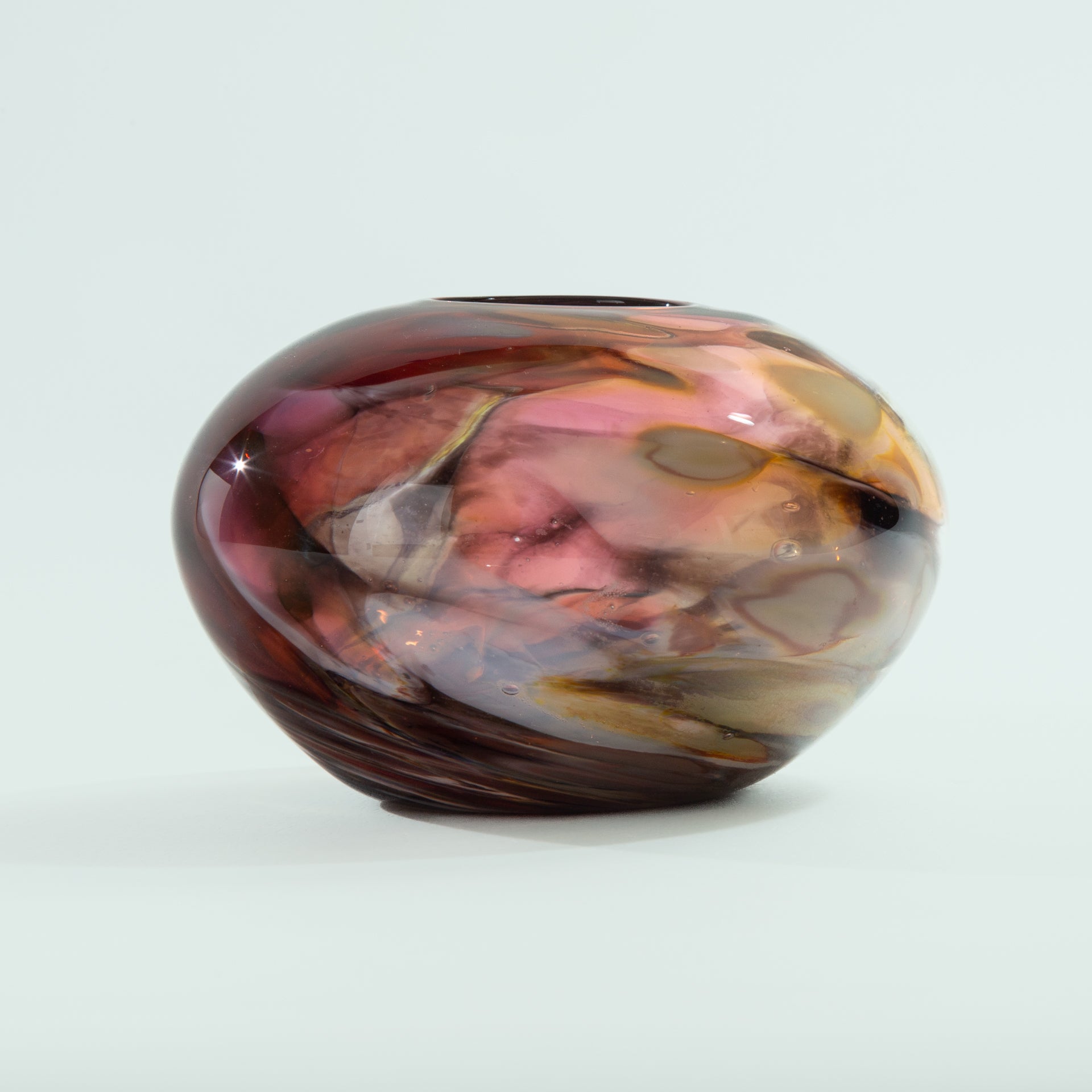 Cream Gold & Ruby Vessel